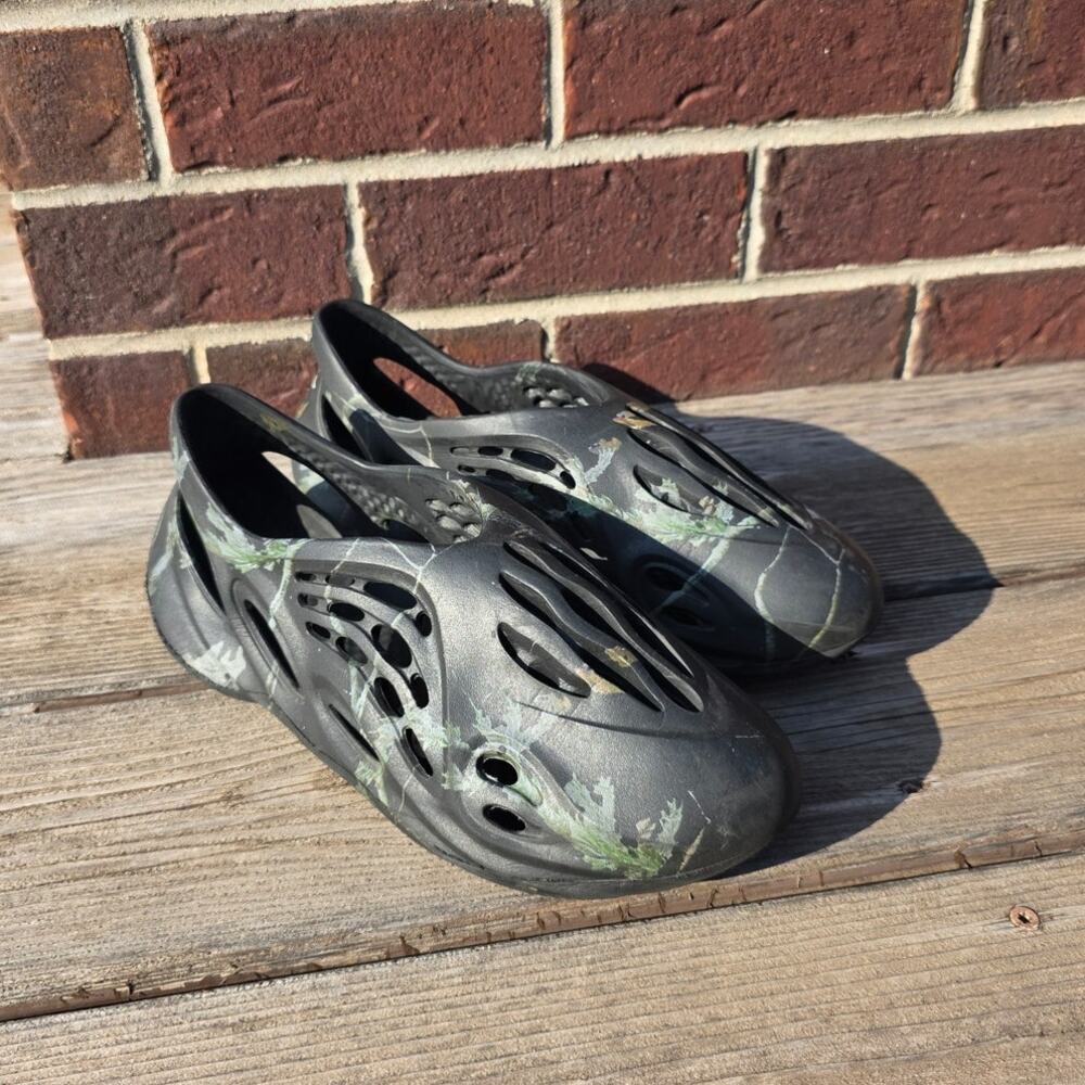 Imran Potato Foam Runner Lobster "Black Camo"